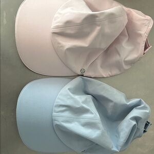 Lululemon fast and free hats, size l/xl in meadowsweet pink and blue linen